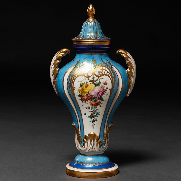 Jarrón en porcelana Viejo París, Trabajo Francés, Siglo XIX