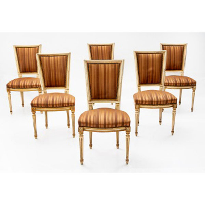 Conjunto de 6 sillas comedor en madera tallada, lacada y pintada con decoración de flores. Estilo Luis XVI.