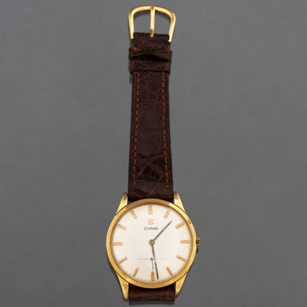 CYMA-Reloj vintage en oro amarillo de 18kt con piel de correa