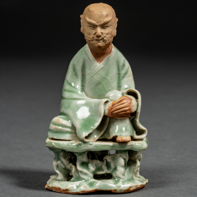 &quot;Lohan&quot; Figura en porcelana china de celadón del siglo XIX