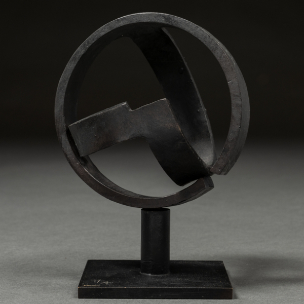 &quot;Desocupación de la Esfera&quot; Escultura realizada en hierro.  JORGE OTEIZA (Orio, 1908-San Sebastián, 2003)    