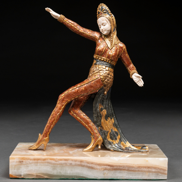 &quot;Bailarina&quot; Figura crisolefantina realizada en bronce dorado y marfil tallado, siguiendo modelos de Claude Mirval