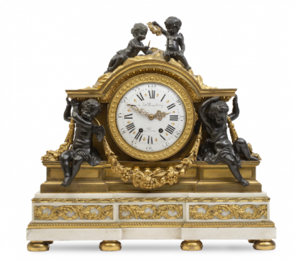 &quot;A. Beurdeley á Paris&quot;.  Reloj de sobremesa de estilo Luis XVI de mármol blanco, bronce dorado y bronce pavonado.  París, h. 1880. 