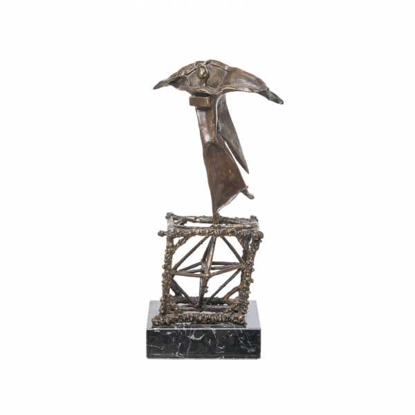 Salvador Dalí (Figueres, Girona, 1904-1989) Gala gradiva. Escultura en bronce patinado sobre peana en mármol negro veteado. Firmada y numerada 220/1000.