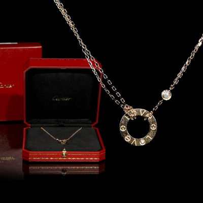 Gargantilla Cartier &quot;Love&quot; en oro rosa 18K con diamante engastado. 
