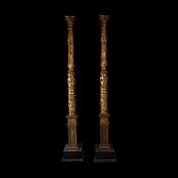Importante pareja de grandes Columnas de Palacio barrocas italianas, Roma siglo XVII, en madera dorada para salón o transformar en lámparas, finales siglo XVI principios siglo XVII.