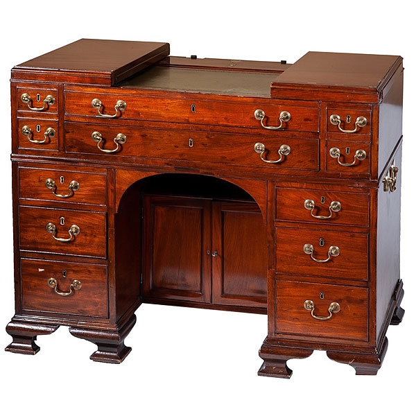 Escritorio inglés "Kneehole"