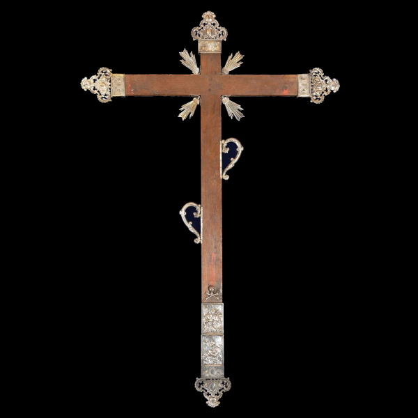 Cruz en cedro y plata para Cristo colonial Mexicana del siglo XVIII - 2.6kg de Plata fina.