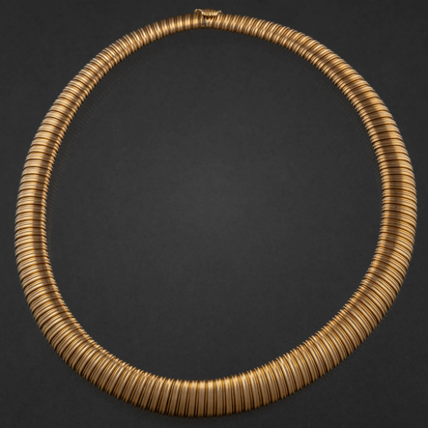 Collar de tubogas en oro amarillo de 18 kt.